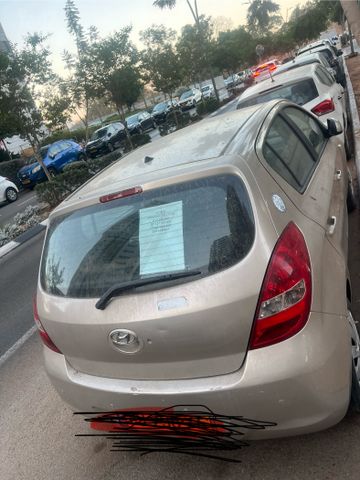 יונדאי i20