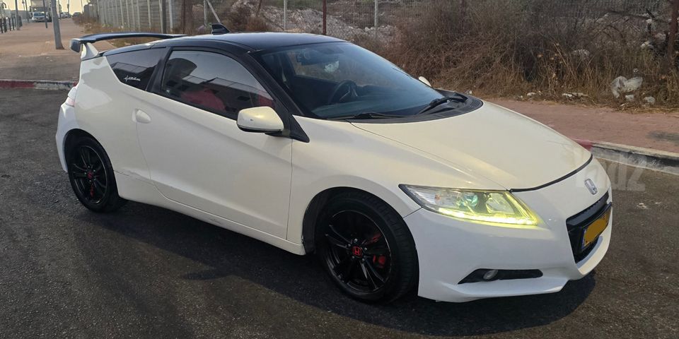 מודעת רכב הונדה CR-Z