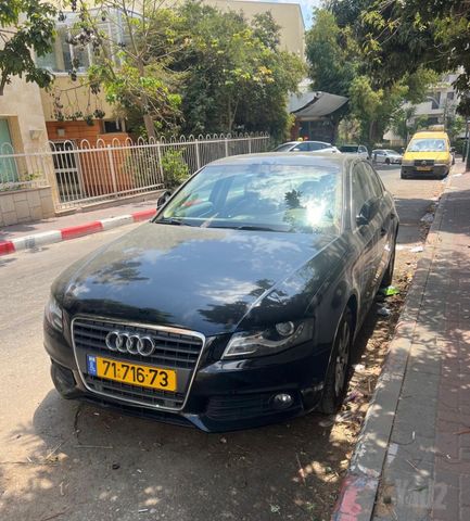 מודעת רכב אאודי A4