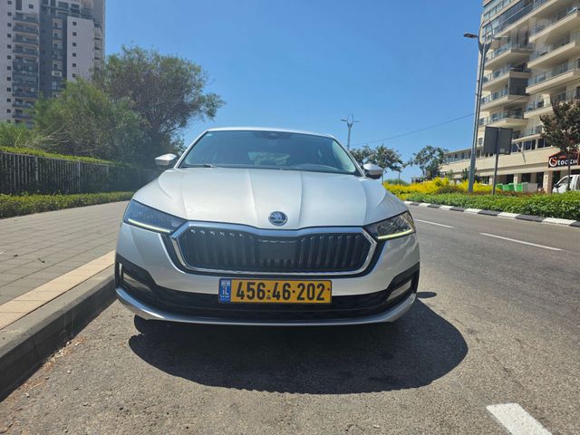 סקודה אוקטביה