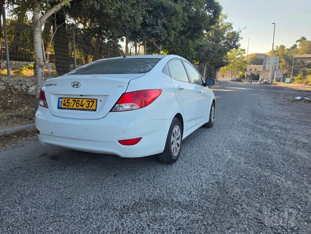 יונדאי אקסנט i25