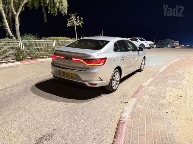 רנו מגאן