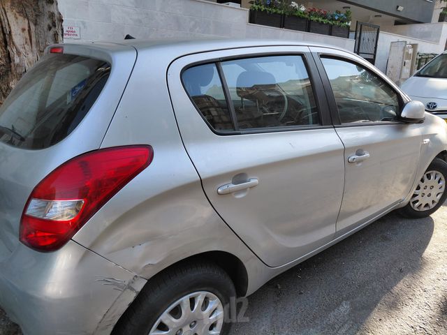 יונדאי i20