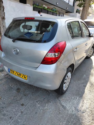 יונדאי i20