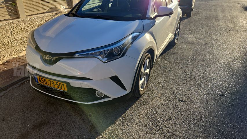טויוטה C-HR