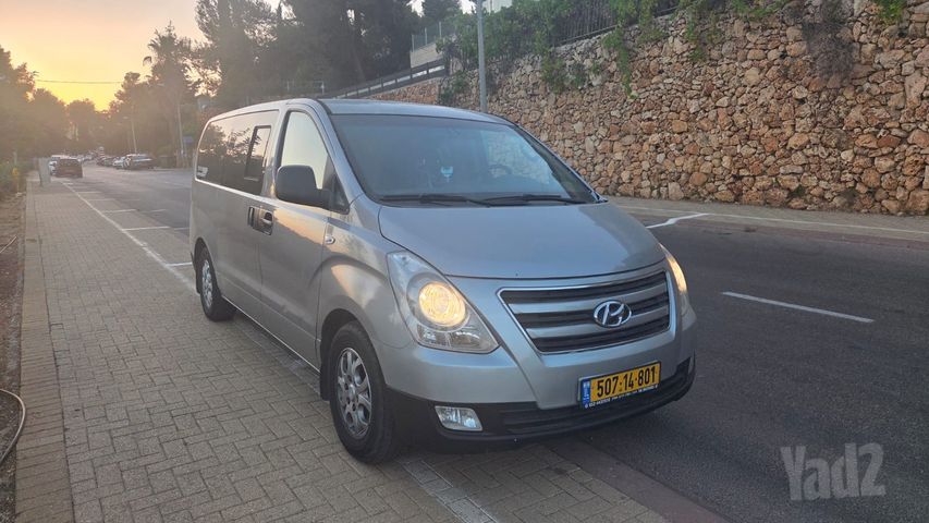 מודעת רכב יונדאי H-1 / i800