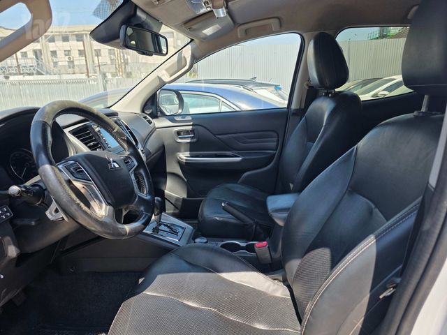 מיצובישי טרייטון / L200