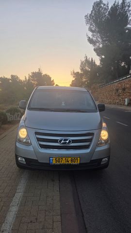 יונדאי H-1 / i800