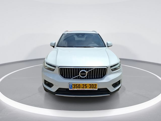 וולוו XC40