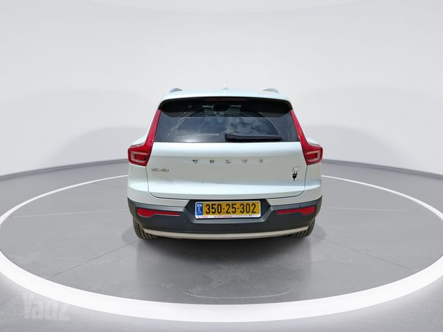וולוו XC40