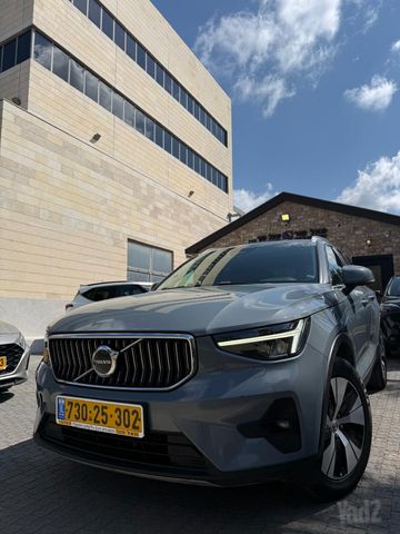 מודעת רכב וולוו XC40