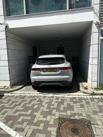 יגואר E-Pace
