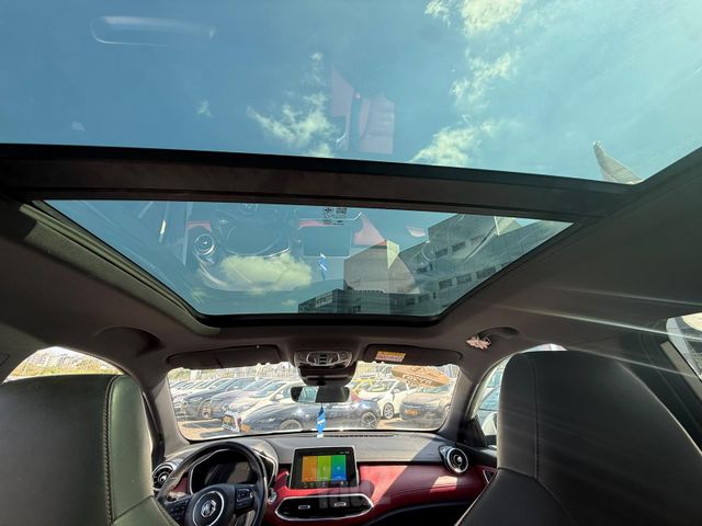 אם ג'י EHS PHEV