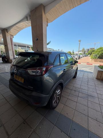 אופל קרוסלנד X