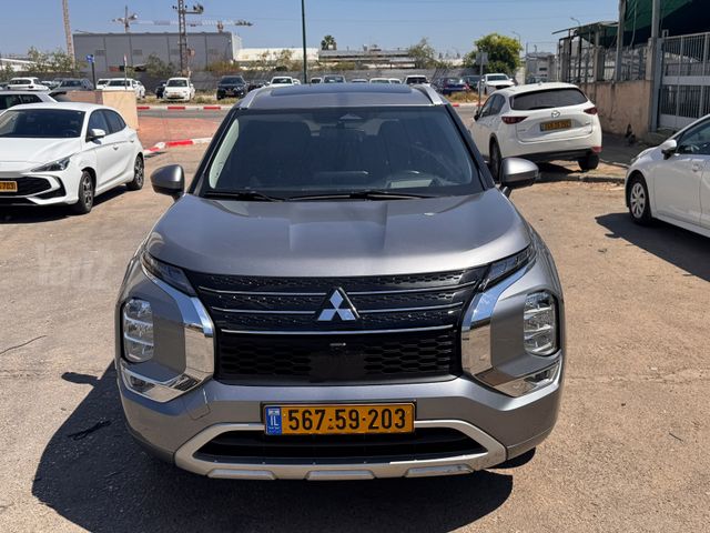 מודעת רכב מיצובישי אאוטלנדר 1