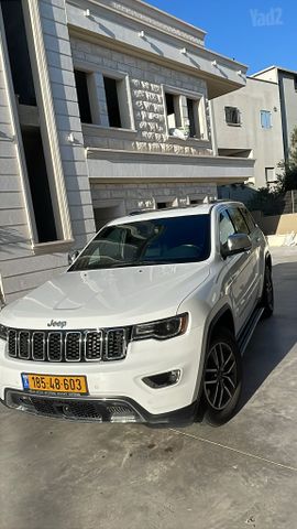 ג'יפ גרנד צ'ירוקי