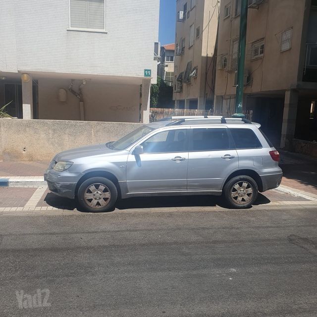 מיצובישי אאוטלנדר