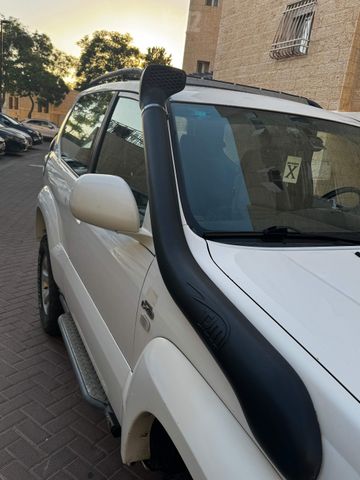 טויוטה לנד קרוזר
