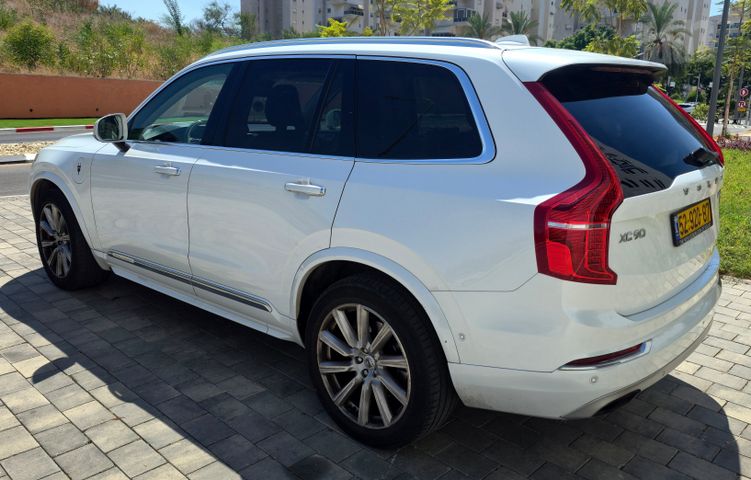 וולוו XC90