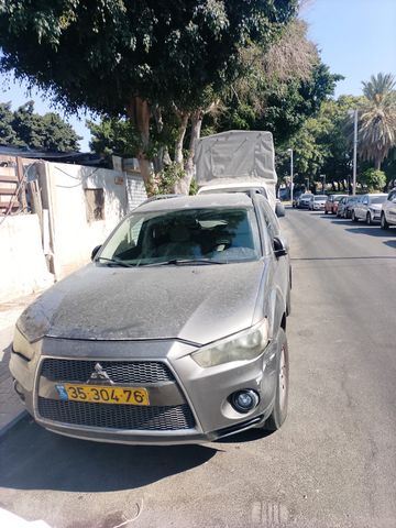 מיצובישי אאוטלנדר