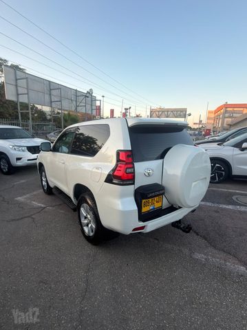 טויוטה לנד קרוזר