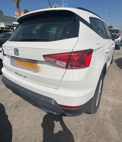 סיאט ארונה