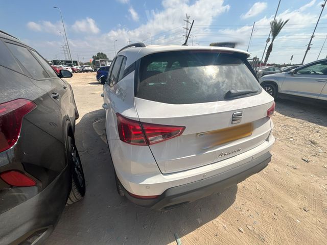 סיאט ארונה