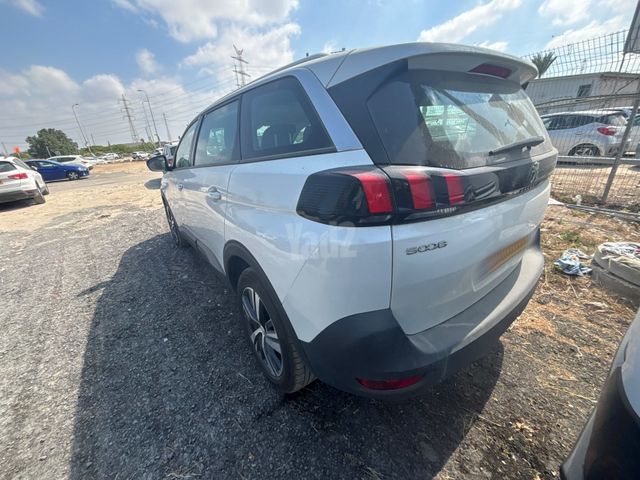 מודעת רכב פיג'ו 5008 2