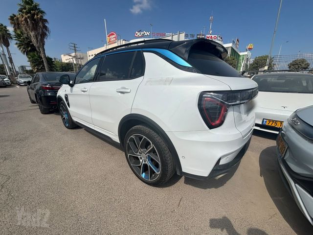 לינק אנד קו 01