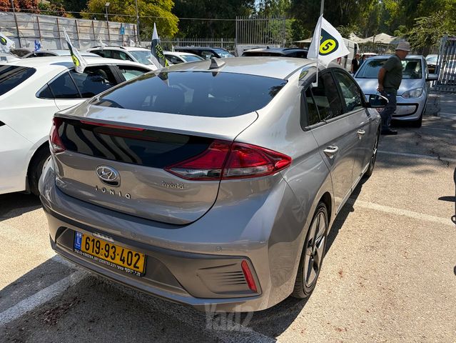 יונדאי איוניק