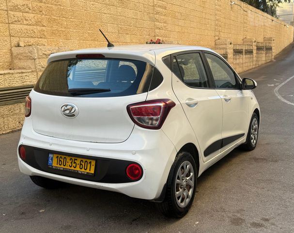 יונדאי i10