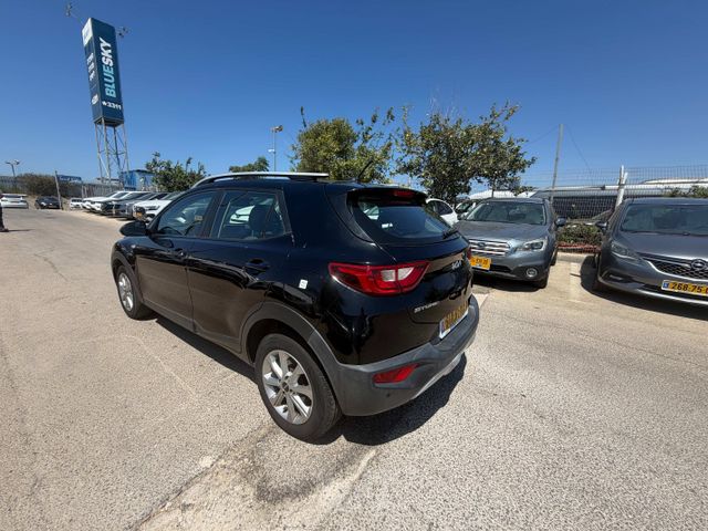 קיה סטוניק