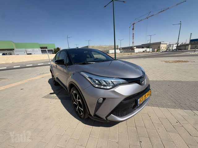 מודעת רכב טויוטה C-HR 1