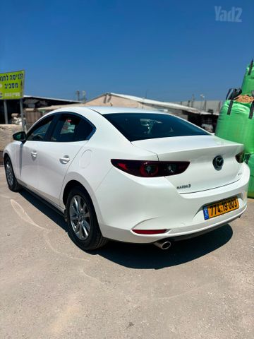 מאזדה 3