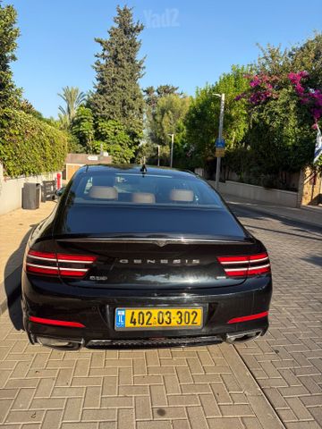ג'נסיס G80