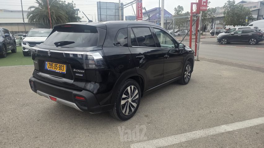 סוזוקי S-Cross