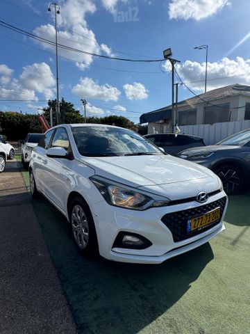 יונדאי i20