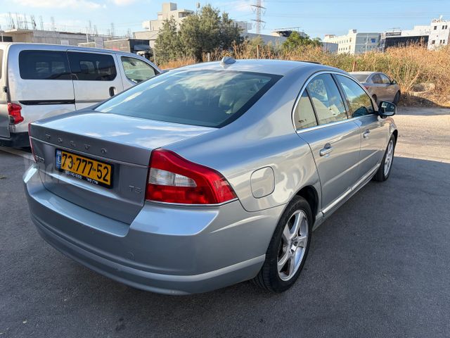 וולוו S80