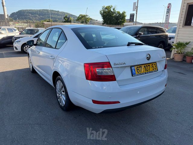 סקודה אוקטביה