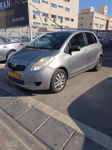 מודעת רכב טויוטה יאריס