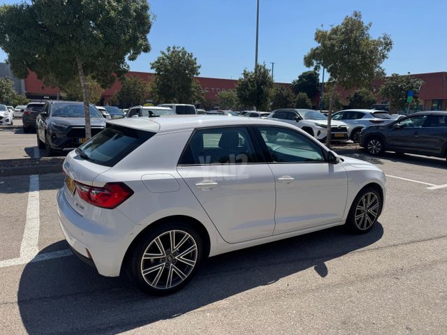 מודעת רכב אאודי A1 1