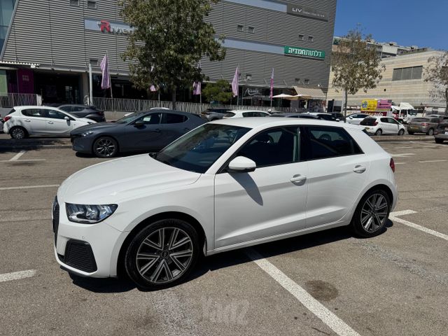 אאודי A1