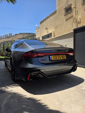 אאודי A7