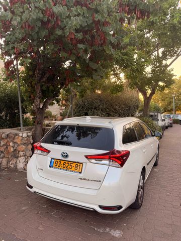 מודעת רכב טויוטה אוריס