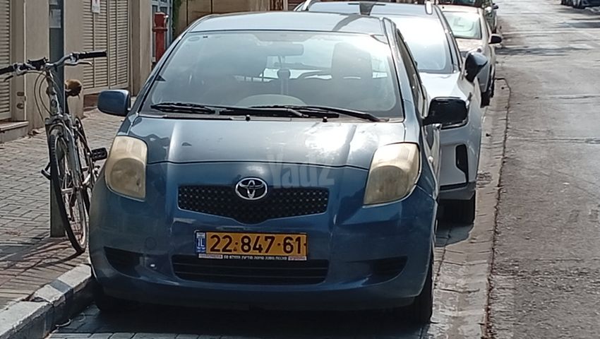 טויוטה יאריס