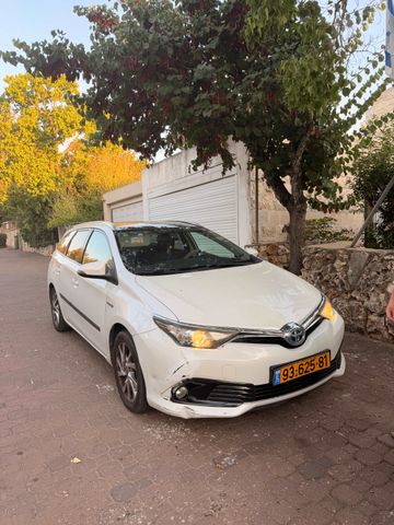 טויוטה אוריס