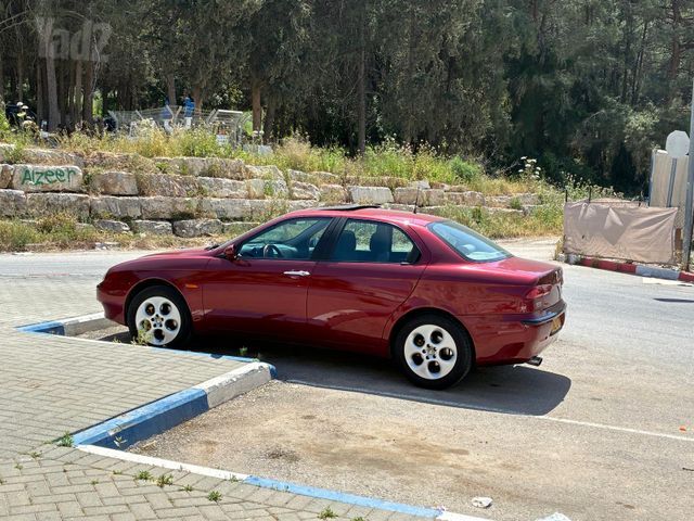 אלפא רומיאו 156