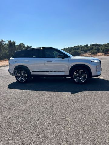 ג'אקו J7