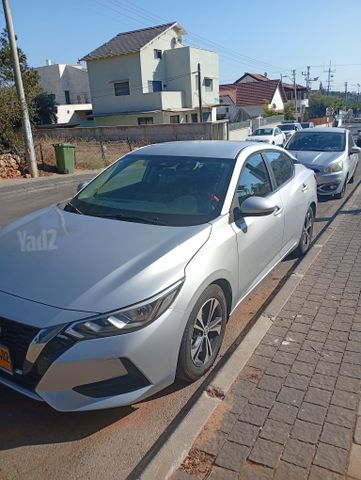 ניסאן סנטרה