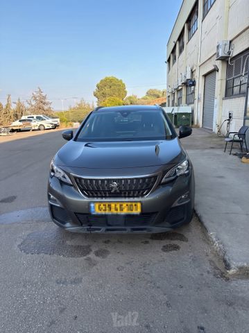 פיג'ו 3008